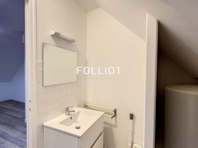 COUTANCES: appartement T1 14 m² en location