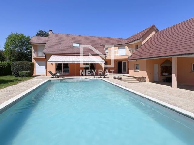 Couternon Elégante propriété familiale avec piscine et parcelle constructible