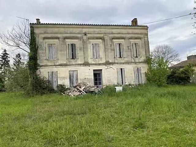 Coutras 33230 Achat / Vente maison 4 pièces t4 au dernier étage parking