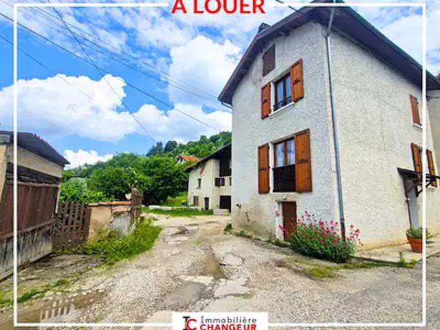 Coublevie 38500 Location maison 3 pièces t3 au dernier étage