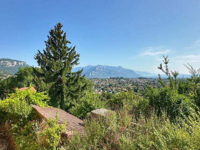 COUBLEVIE, Propriété 8P 210 m2