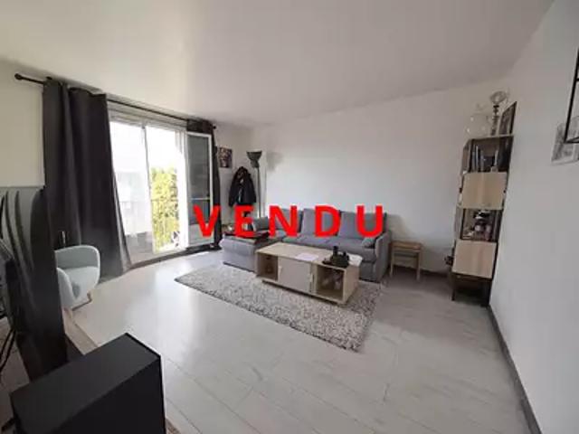 Coubron 93470 Achat / Vente appartement 2 pièces t2 au dernier étage