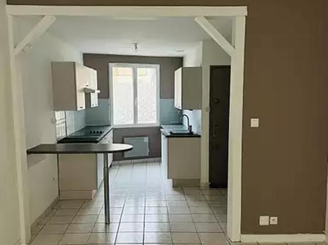 Coulommiers 77120 Achat / Vente appartement 2 pièces t2 cave