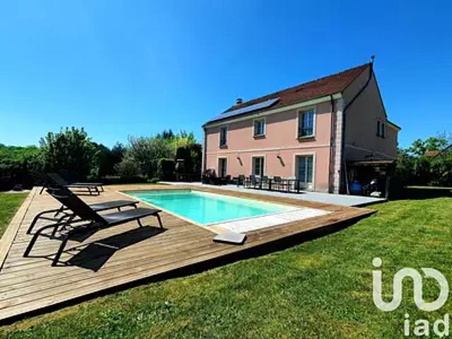 Coulommiers 77120 Achat / Vente maison 8 pièces t8 piscine parking