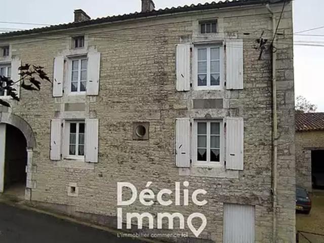 Coulonges 16330 Achat / Vente maison 5 pièces t5 terrasse balcon