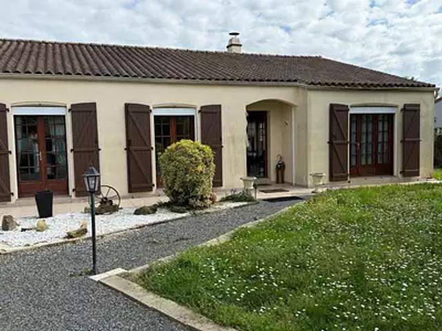 Coulonges sur l'Autize 79160 Achat / Vente maison 4 pièces t4 jardin terrasse
