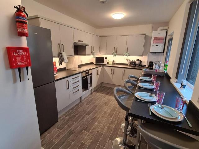 Coulston Road, Lancaster LA1 4 bed private hall to rent £585 pcm £135 pw