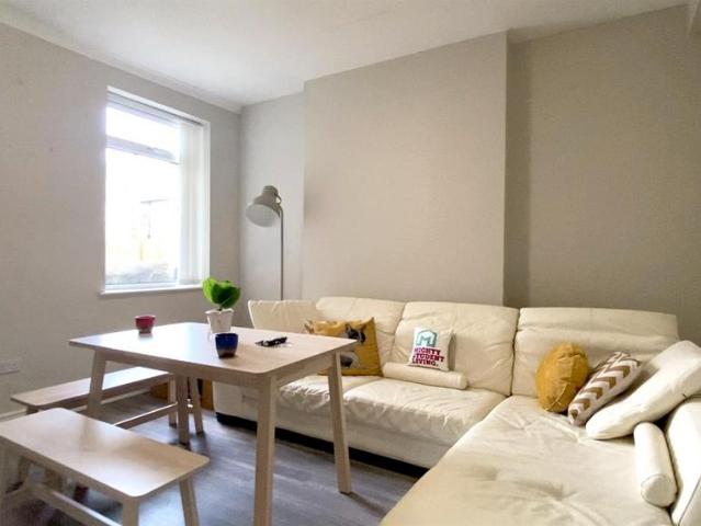 Coulston Road, Lancaster LA1 5 bed private hall to rent £693 pcm £160 pw