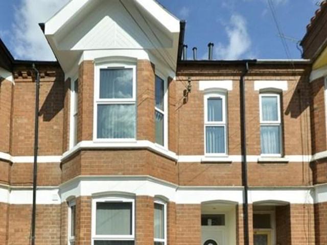Coundon Road, Coventry, CV1 Studio to rent £665 pcm £153 pw