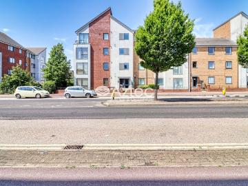 Countess Way, Broughton, Milton Keynes, Buckinghamshire MK10, 2 bed flat to rent, £1,295 pcm | PrimeLocation