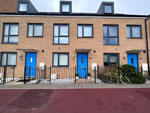 Countess Way, Milton Keynes, MK10 1 bed in a house share to rent £750 pcm £173 pw