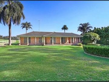'Country Manor'