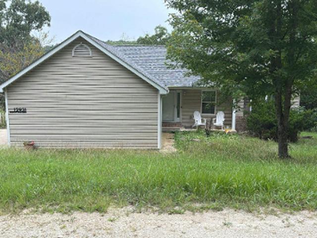 Country Oaks Ln