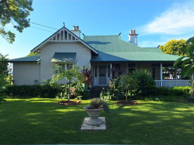 Country Character & Comfort in this fully furnished home close to town