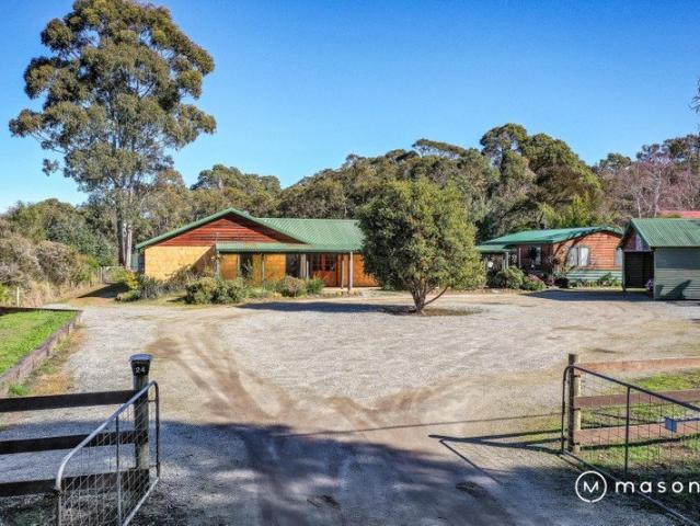 Country Character & Dual Living Appeal