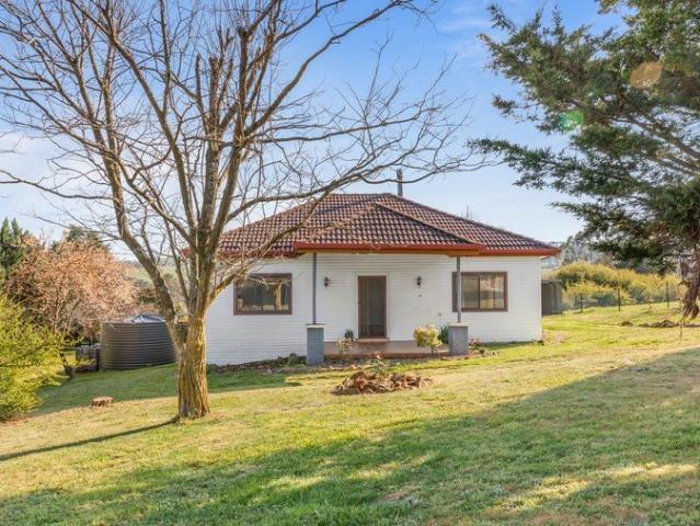 Country Character, Space & Privacy in Historic Rockley