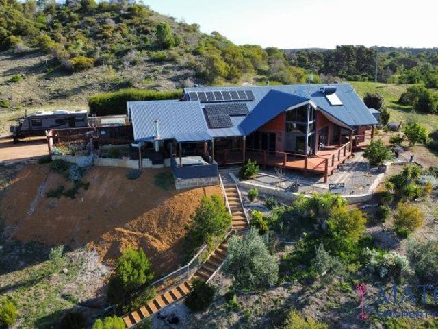 Country Charm Meets Commercial Potential