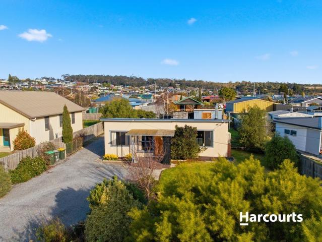 Country Charm Meets Riverside Living
