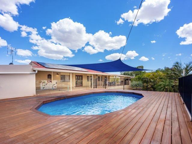 Country Charm, Modern Comfort & Sweeping Views