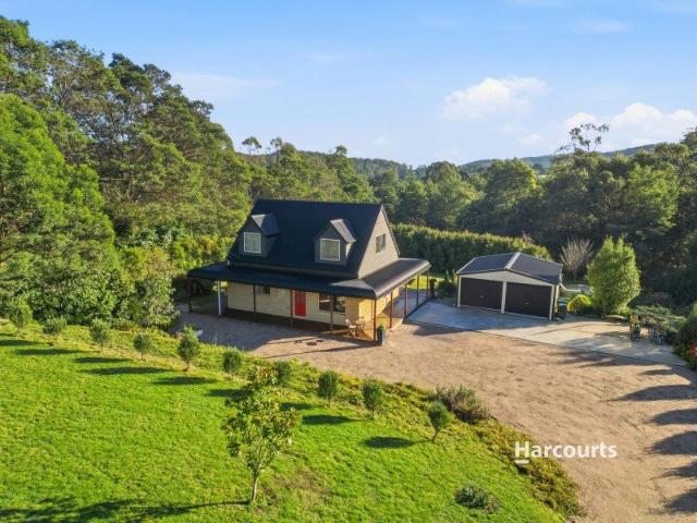 Country Charm on Two Private Acres!