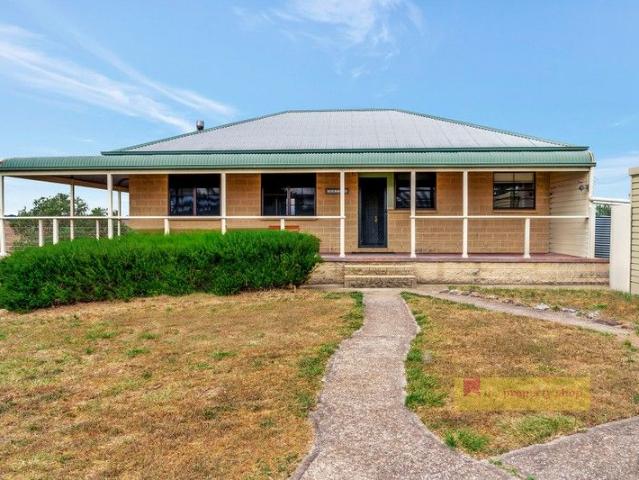 COUNTRY CHARM AWAITS WITH INCREDIBLE VIEWS