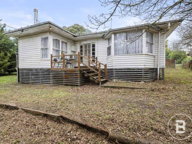 COUNTRY CHARM, CITY CONVENIENCE JUST 20 MINUTES FROM DELACOMBE