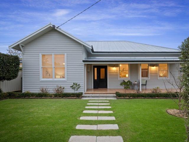 Country Charm, Contemporary Finishes