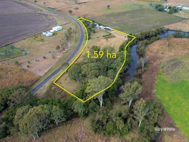 Country Charm, Creek Frontage & Lifestyle Living on 1.59 Hectares