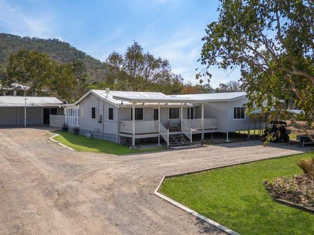 Country Charm, Family Space & Lifestyle to Love