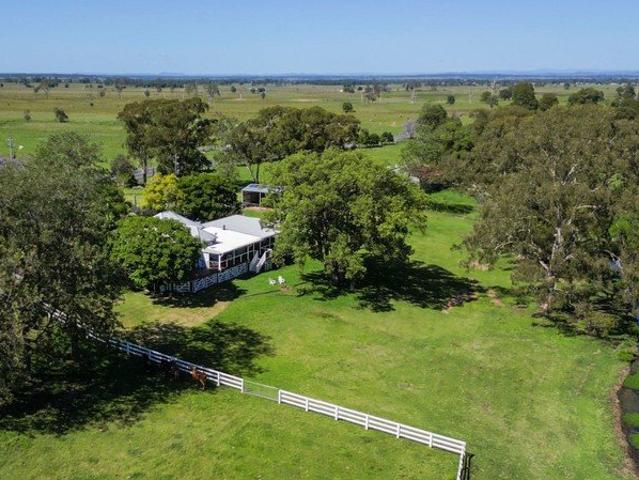Country Charm, Space and Serenity