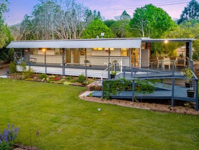COUNTRY CHARM, SPACE & ROOM TO MAKE IT YOUR OWN