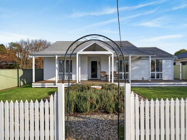 Country Charm, Town Convenience