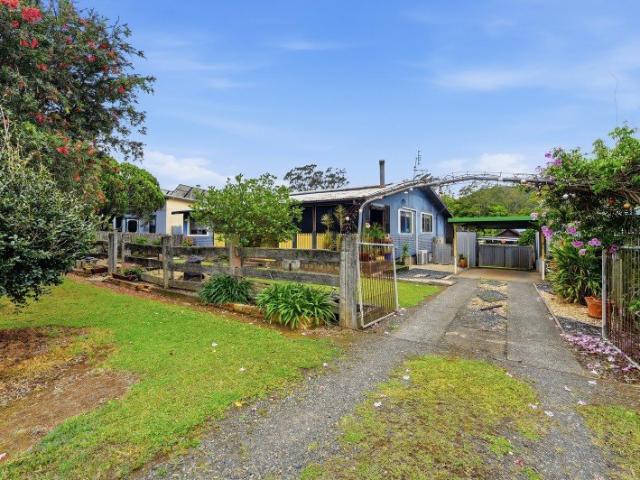Country Charm with Space and Versatility