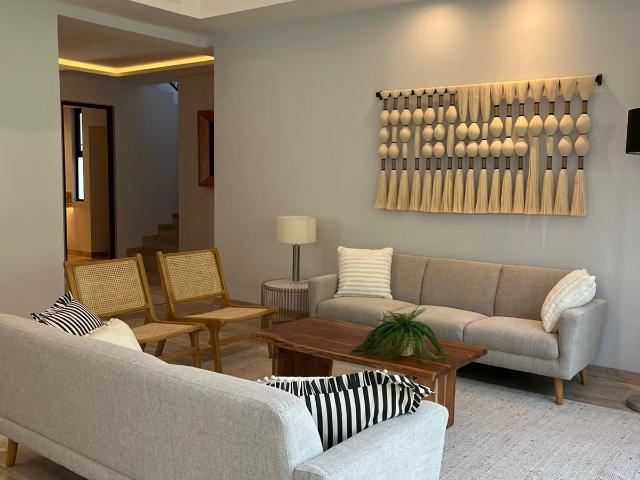 Country club casa amueblada en renta