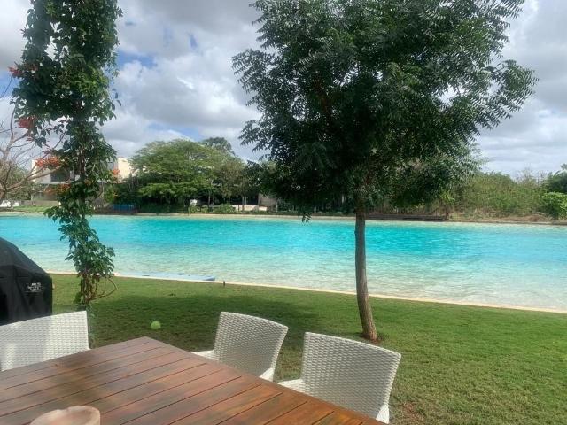 Country club casa en lago