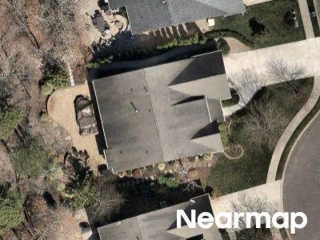 Country Club Dr