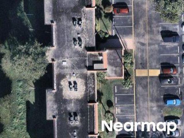 Country Club Dr Apt 309
