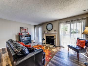 Country Club Place Apartments