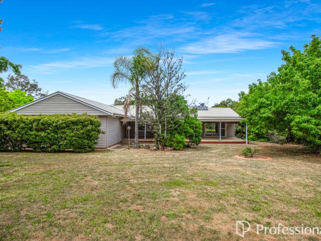 Country Comfort Meets Practical Living on 5.5 Acres