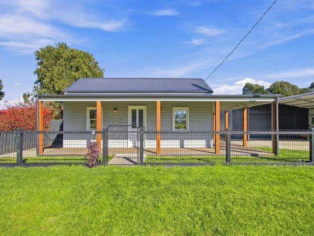 Country Comfort with Room for Everyone