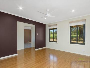 House for rent in Binalong - Garden, Parking