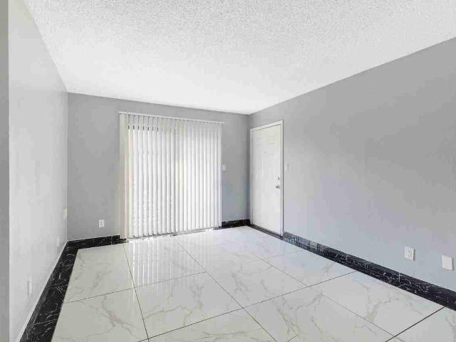 Country Creek Apartments 1 Bedroom Apartment for Rent at 7111 N 75th Ave, Glendale, AZ 85303