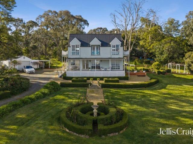 Country elegance with captivating valley views