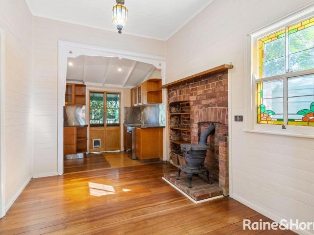 COUNTRY FARMHOUSE WITH ROOM TO MOVE