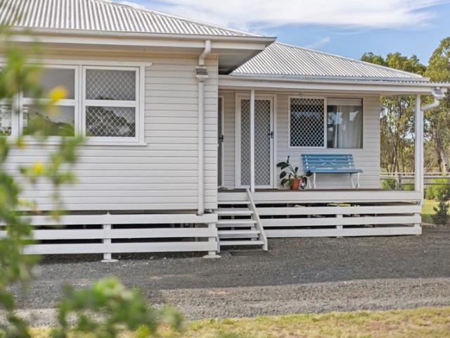 Country Farmhouse Charm with Space & Convenience