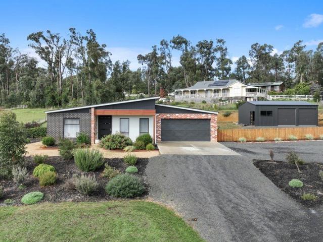 Country Feel, Modern Appeal