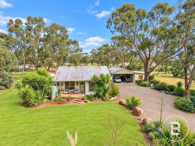 Country Lifestyle, 9.8 Acres & Serious Shedding in the Heart of the Goldfields