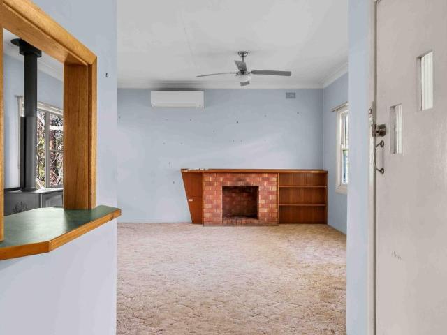 Country Lifestyle with Town Convenience