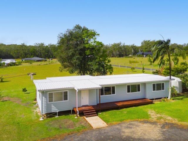 Country Lifestyle Home and Acreage, Minutes to Crescent Head!