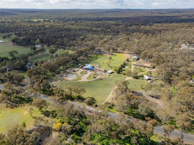 Country Lifestyle Minutes From Bendigo